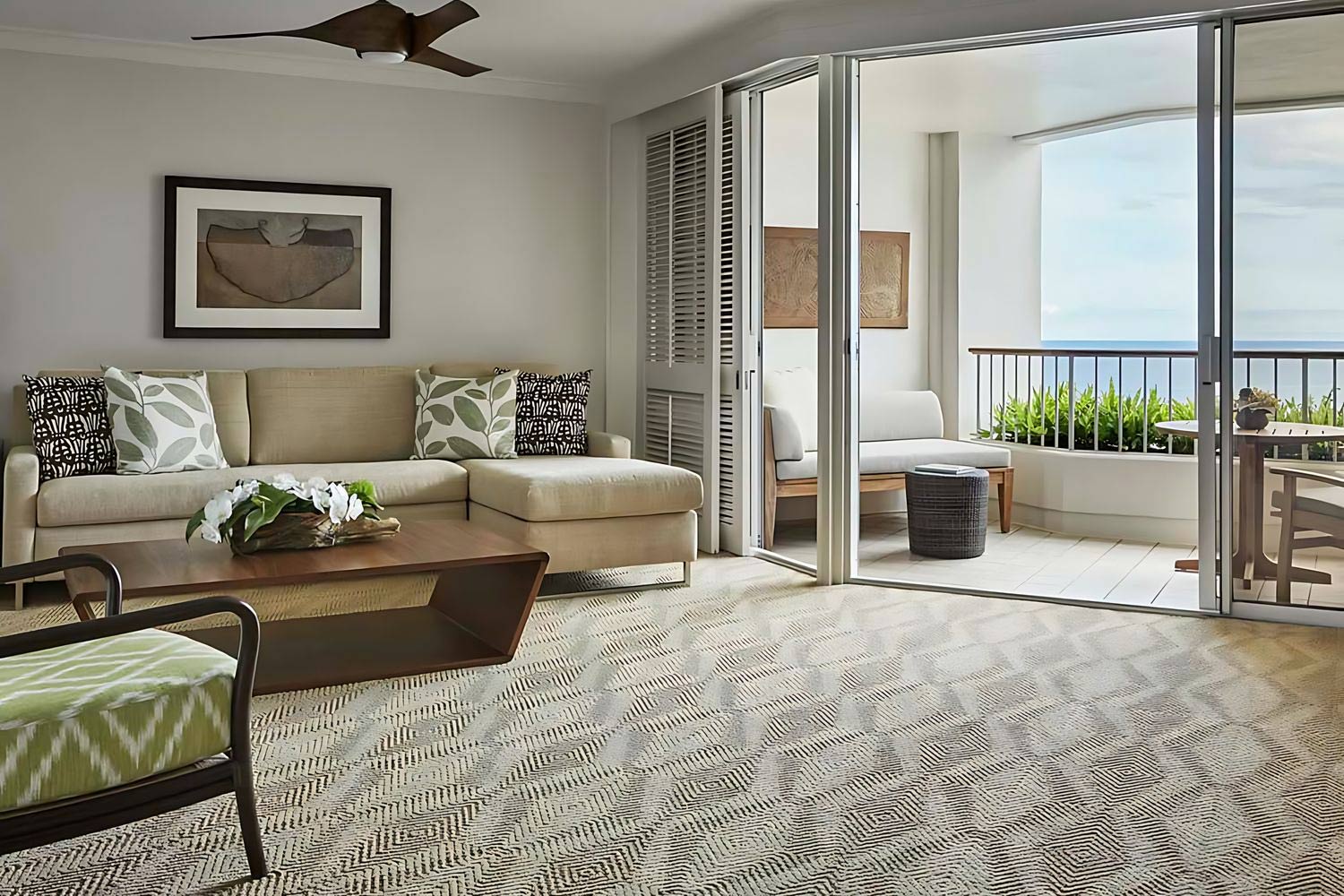 Oceanfront One-Bedroom Suite LuxuriaVacations