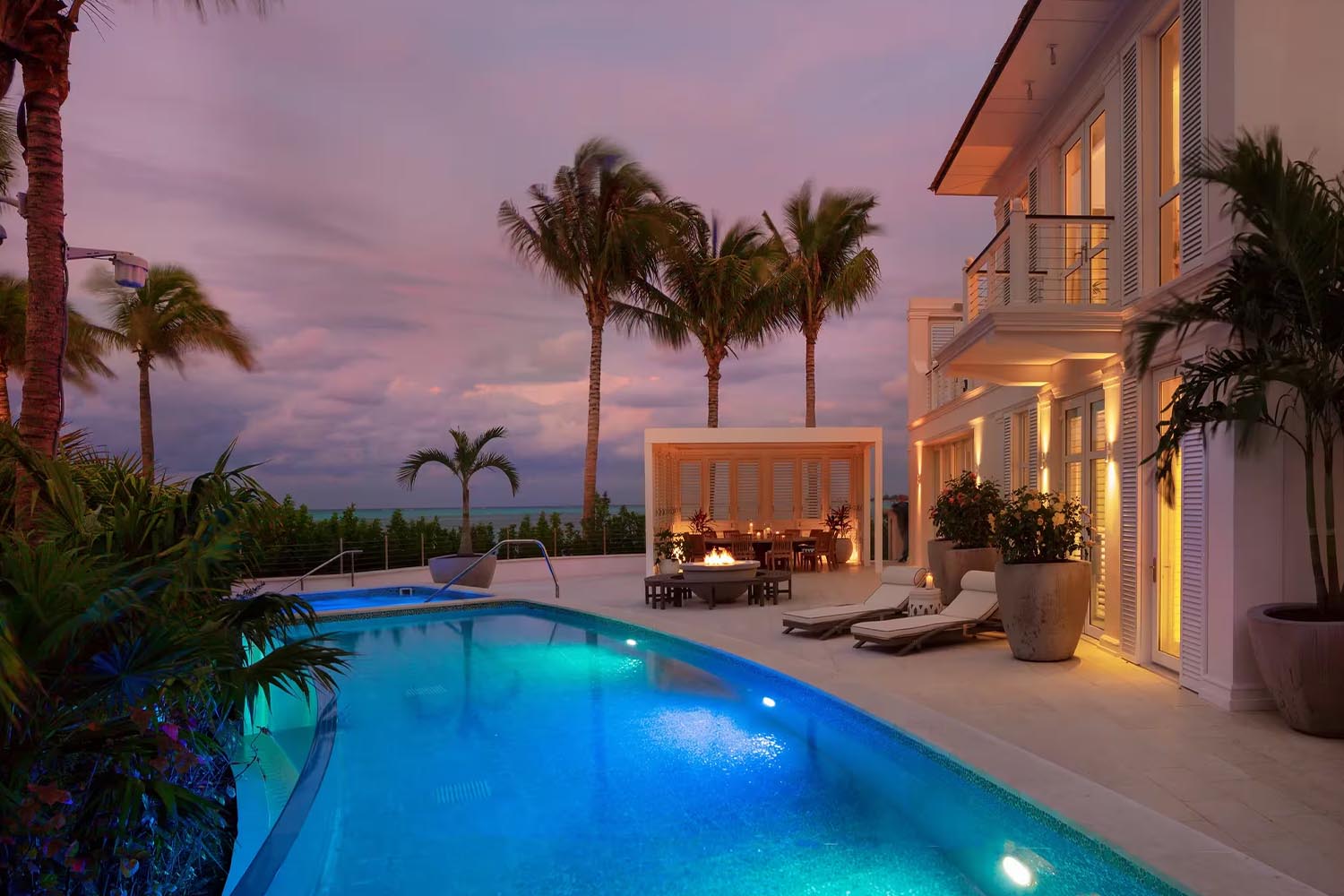 OceanSide 6 Bedroom Villa LuxuriaVacations