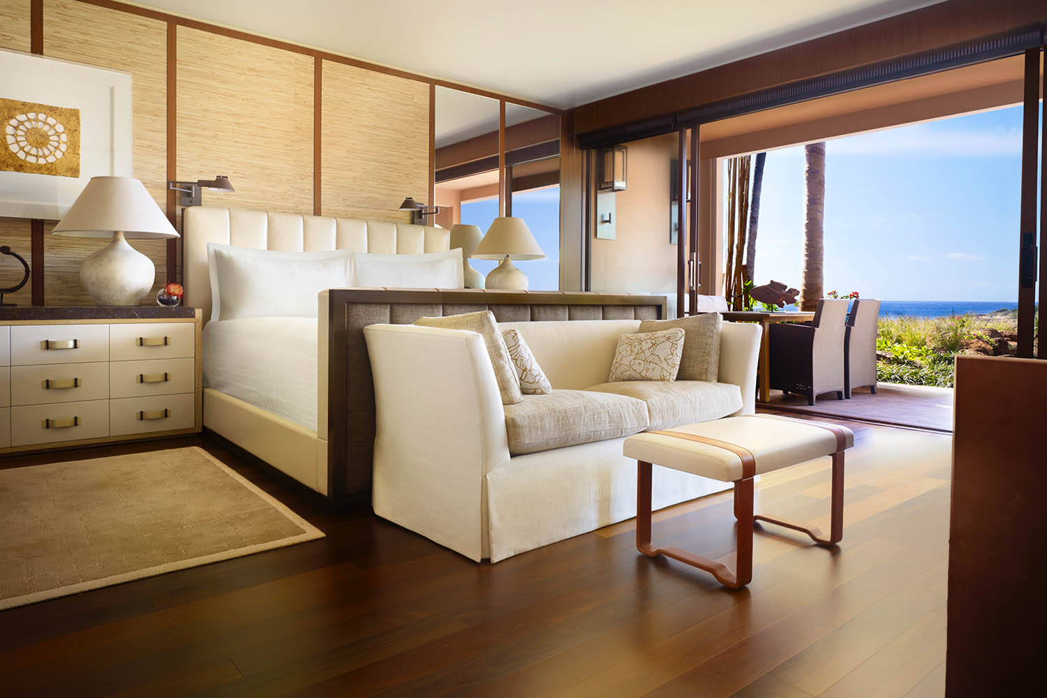 Ohana Oceanview Suite LuxuriaVacations