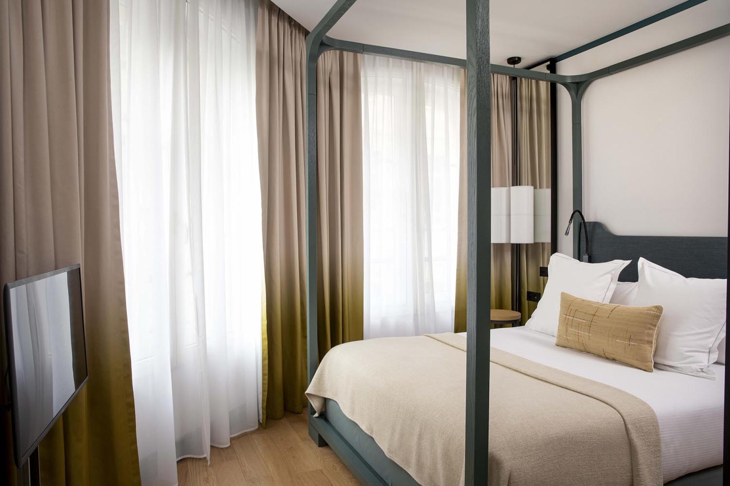 One-Bedroom Apartment LuxuriaVacations