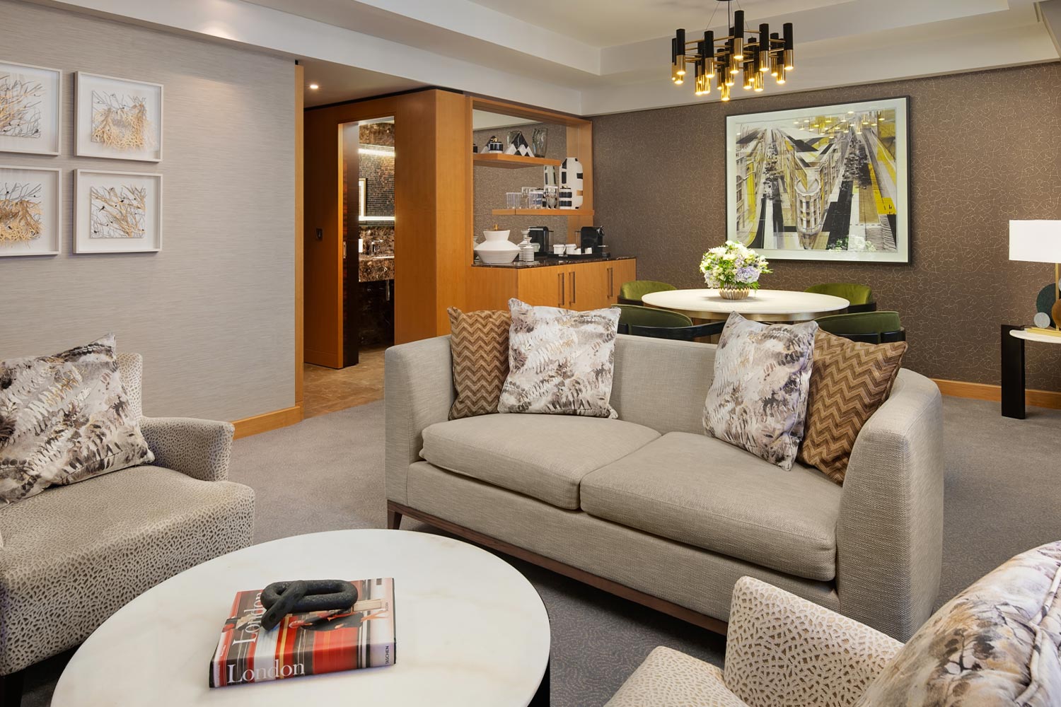One Bedroom Deluxe Suite with Lounge Access LuxuriaVacations