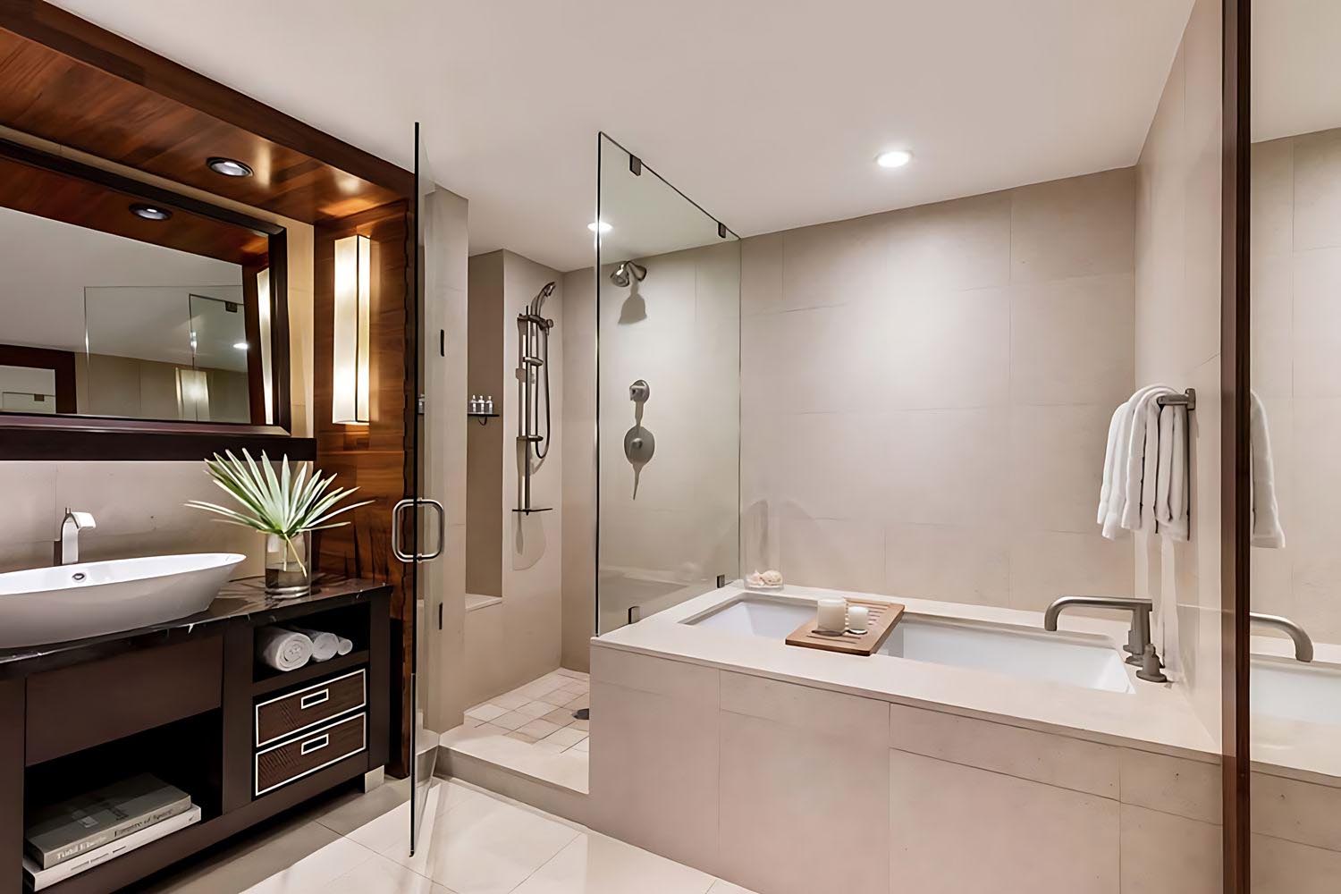One bedroom luxury apartment King Bed with Ocean View LuxuriaVacations