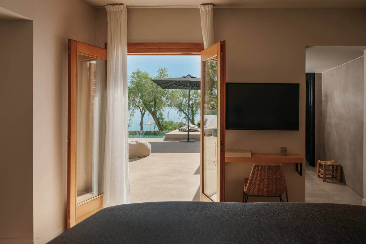 One Bedroom Seafront Villa with Private Pool LuxuriaVacations