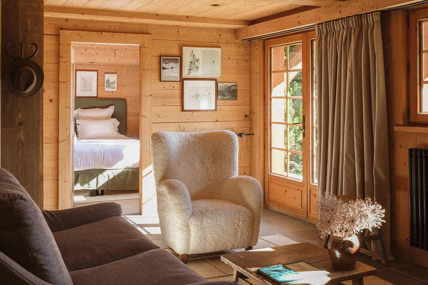 ONE-BEDROOM SUITE FAMILY LuxuriaVacations