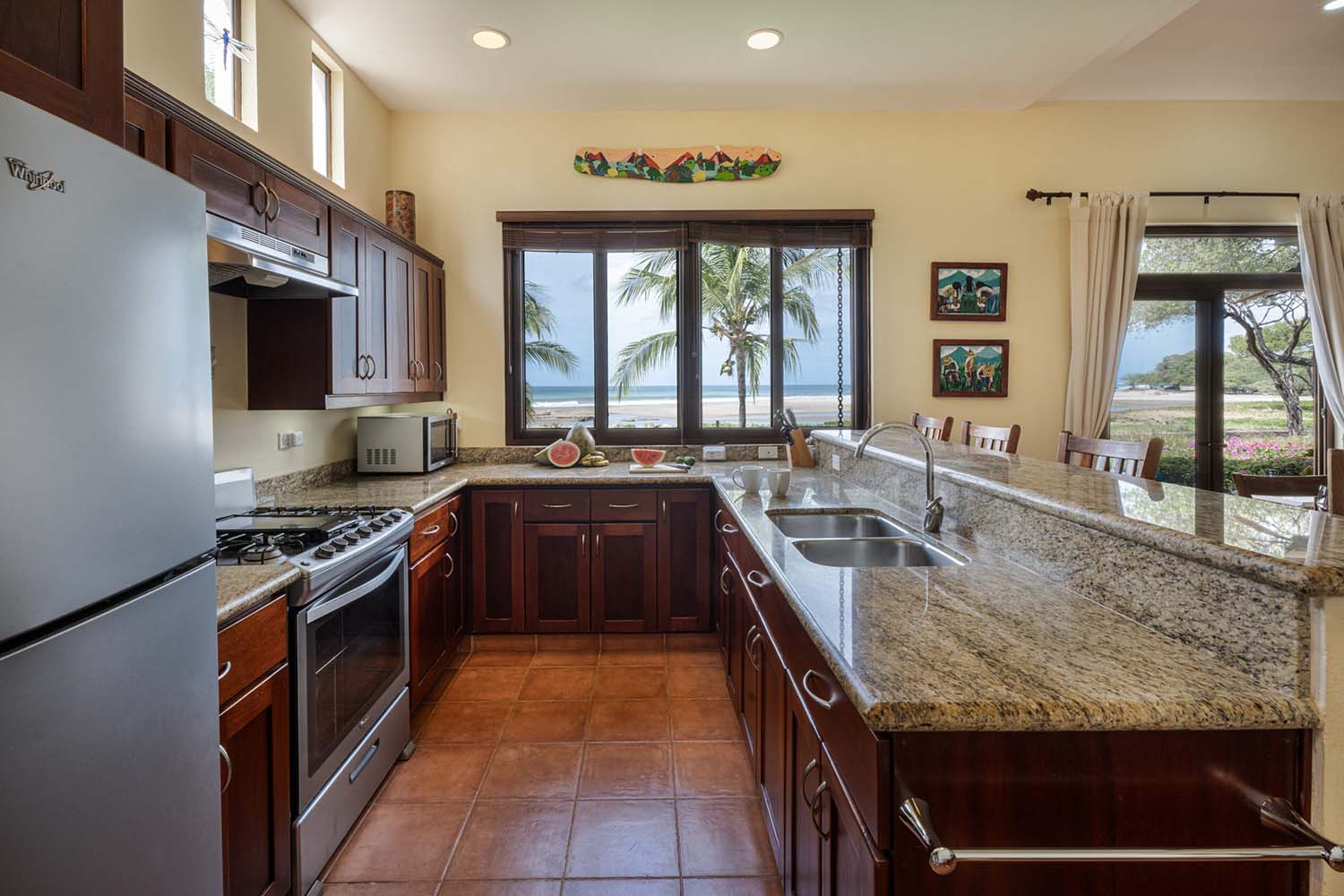 Pacific Condo 3A LuxuriaVacations