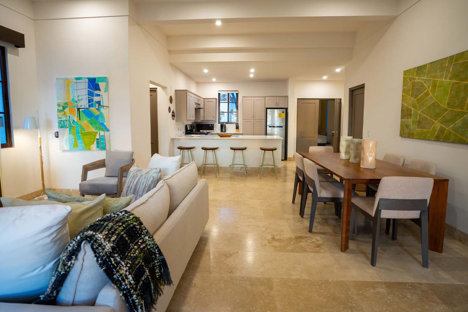Pacific Condo 3B LuxuriaVacations