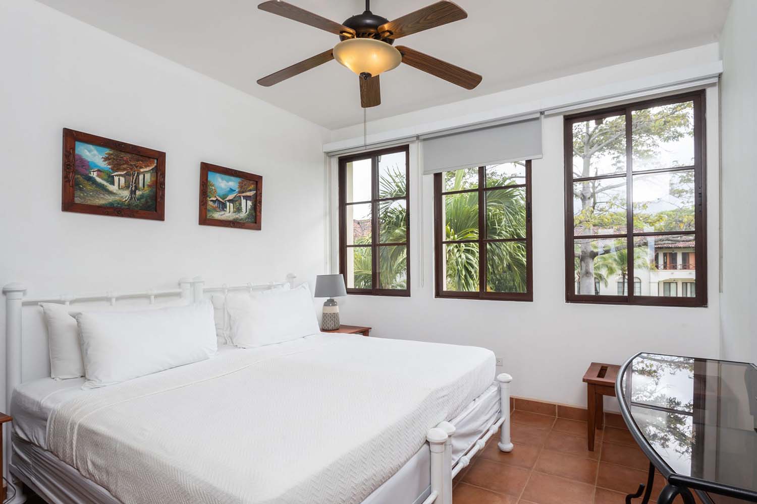 Pacific Condo 3C LuxuriaVacations