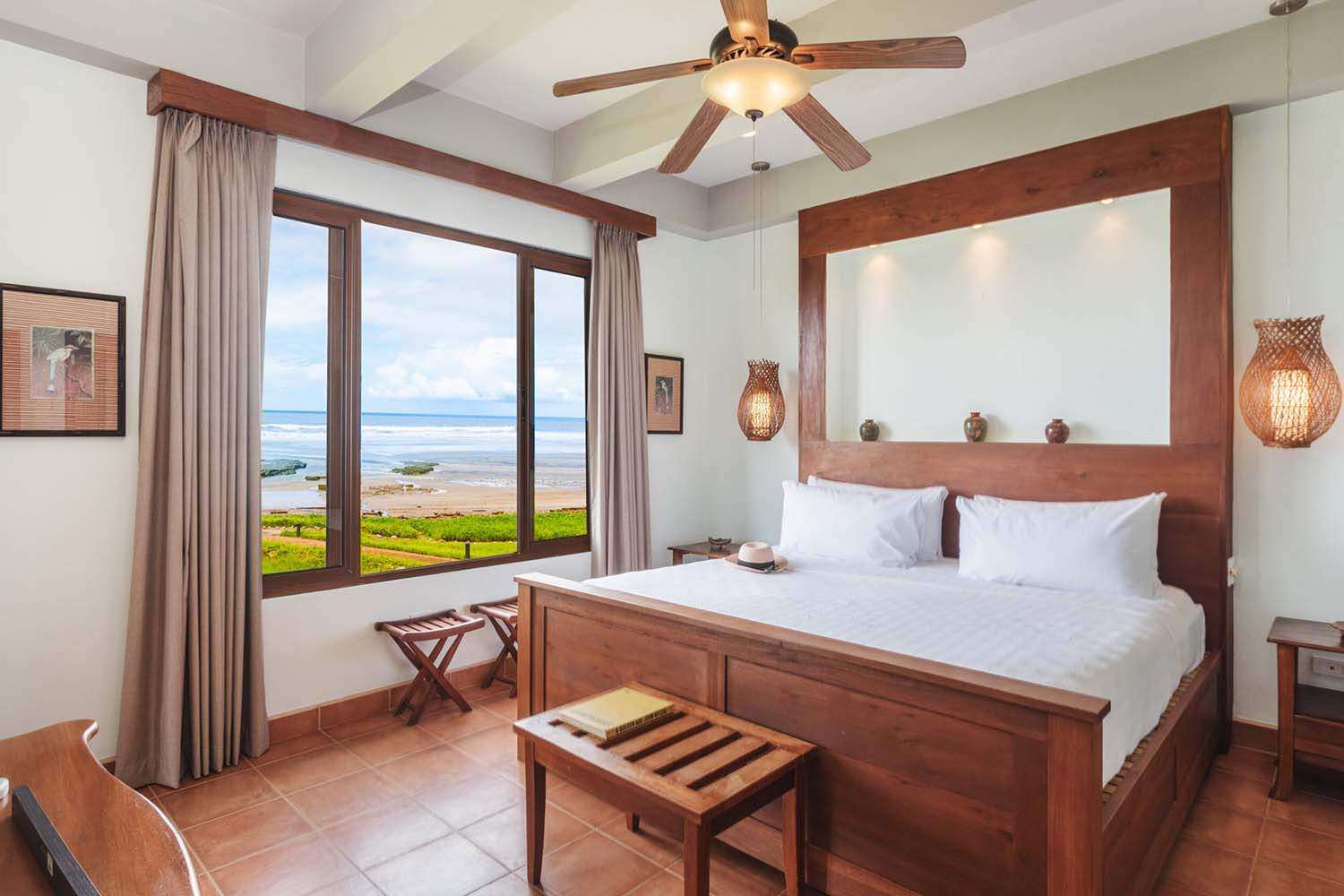 Pacific Condo 3C LuxuriaVacations