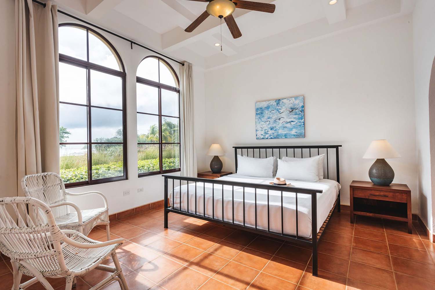 Pacific Condo 4A LuxuriaVacations