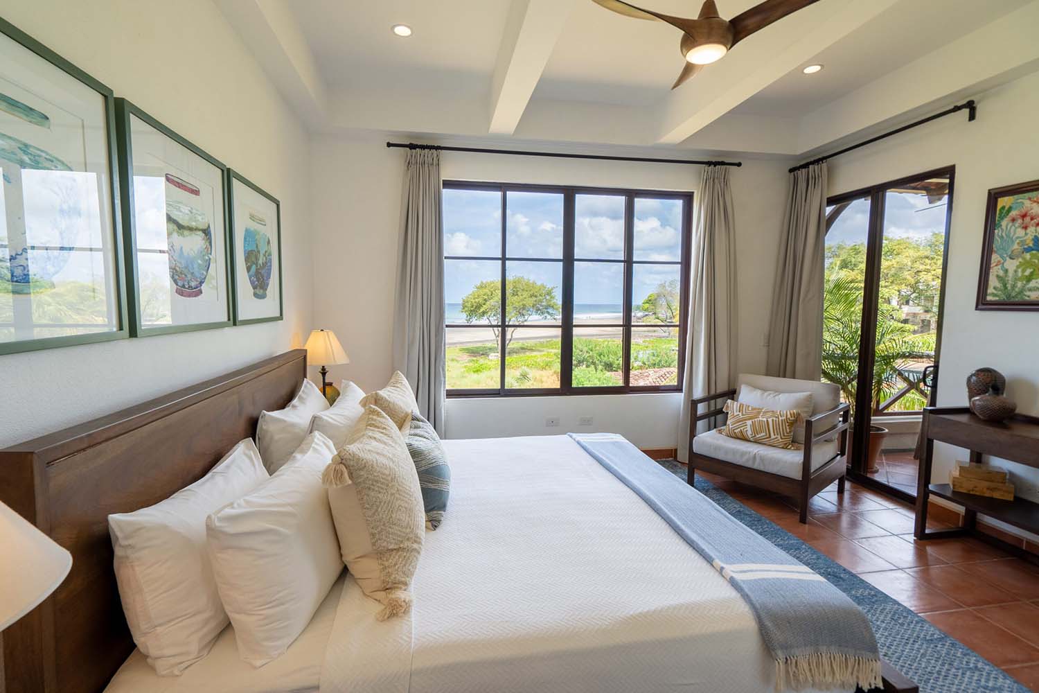 Pacific Condo 4D LuxuriaVacations