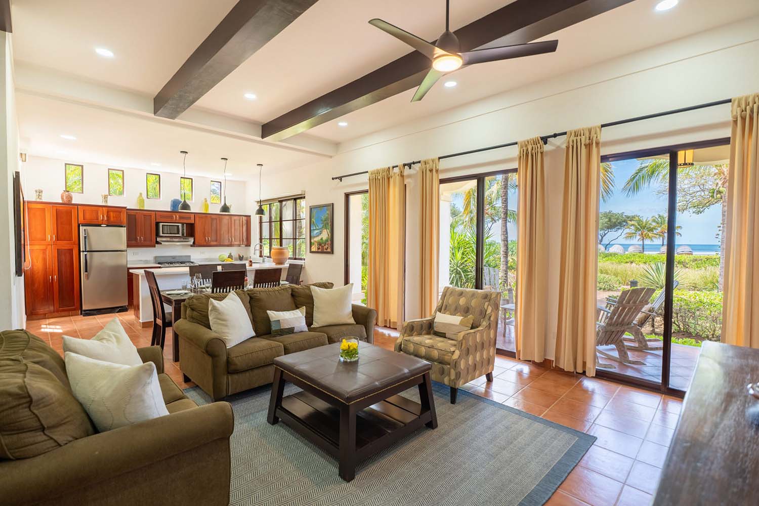 Pacific Condo 6A LuxuriaVacations