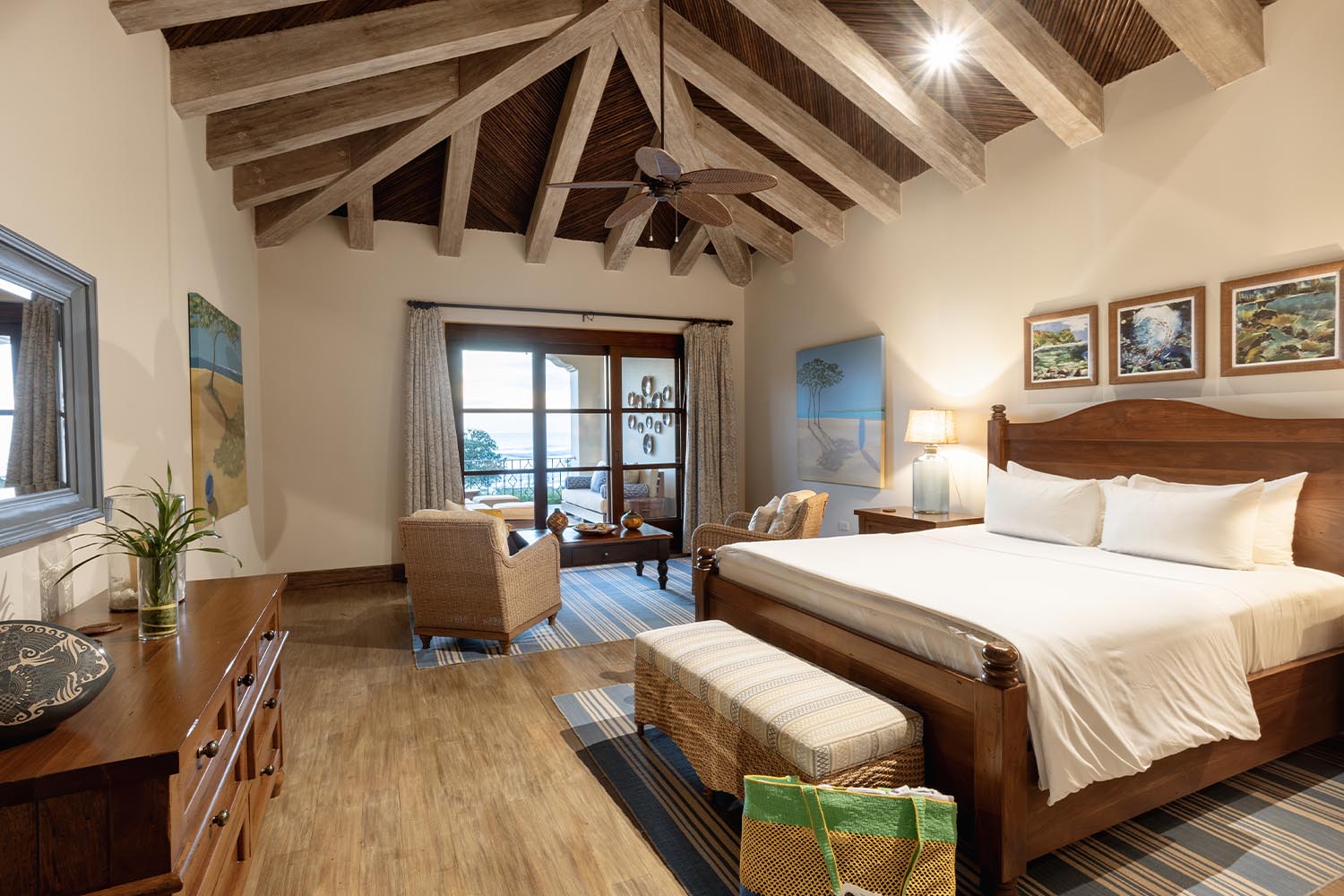 Pacific Suite LuxuriaVacations