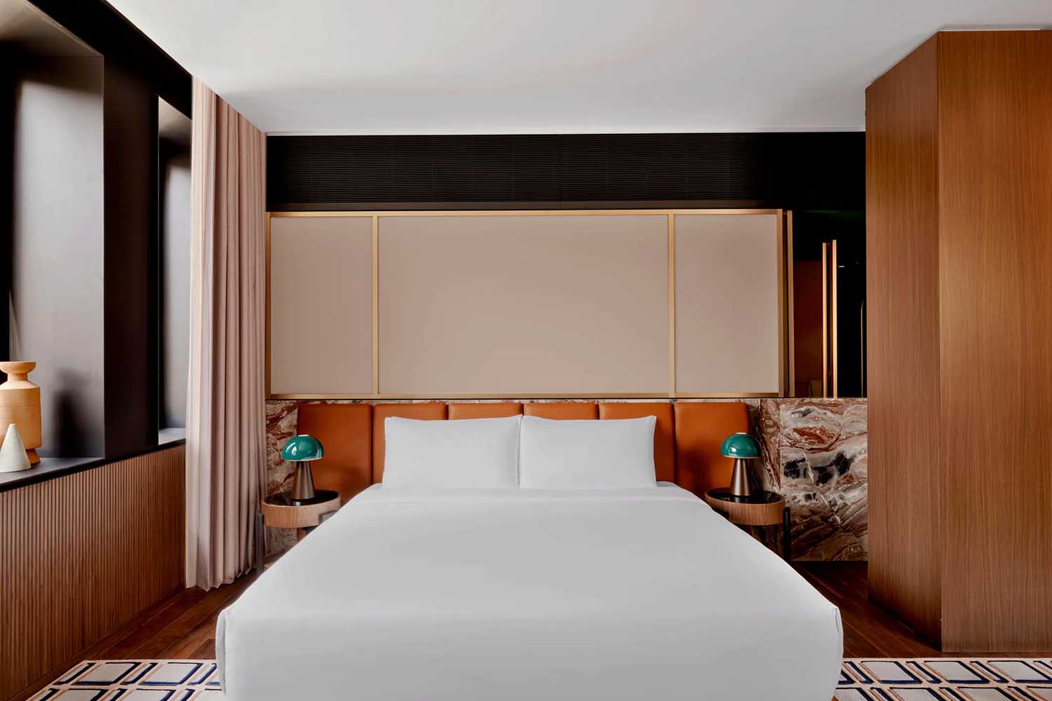 Panoramic 2-Bedroom Suite LuxuriaVacations