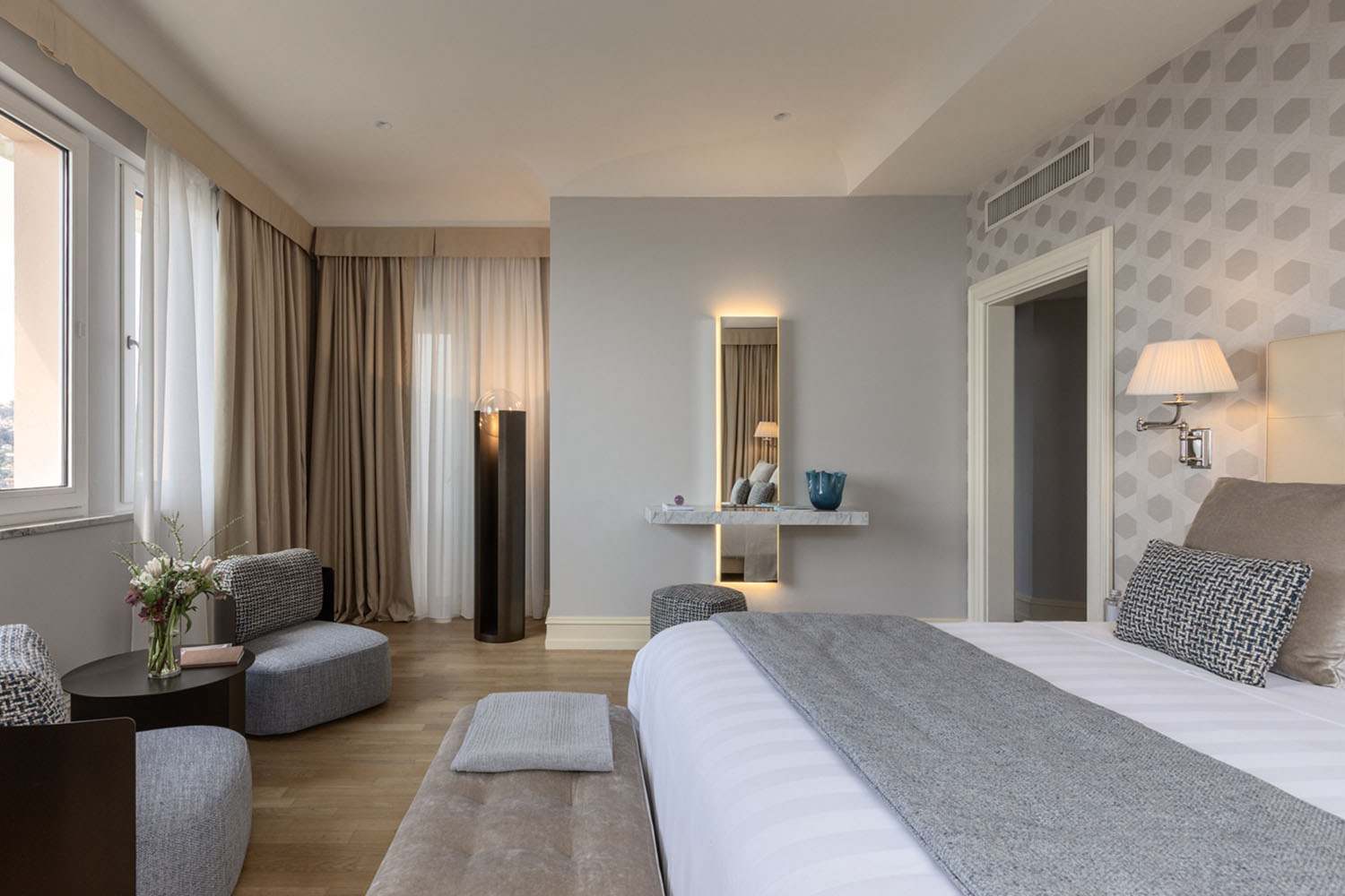 Panoramic Two-Bedroom Suite LuxuriaVacations
