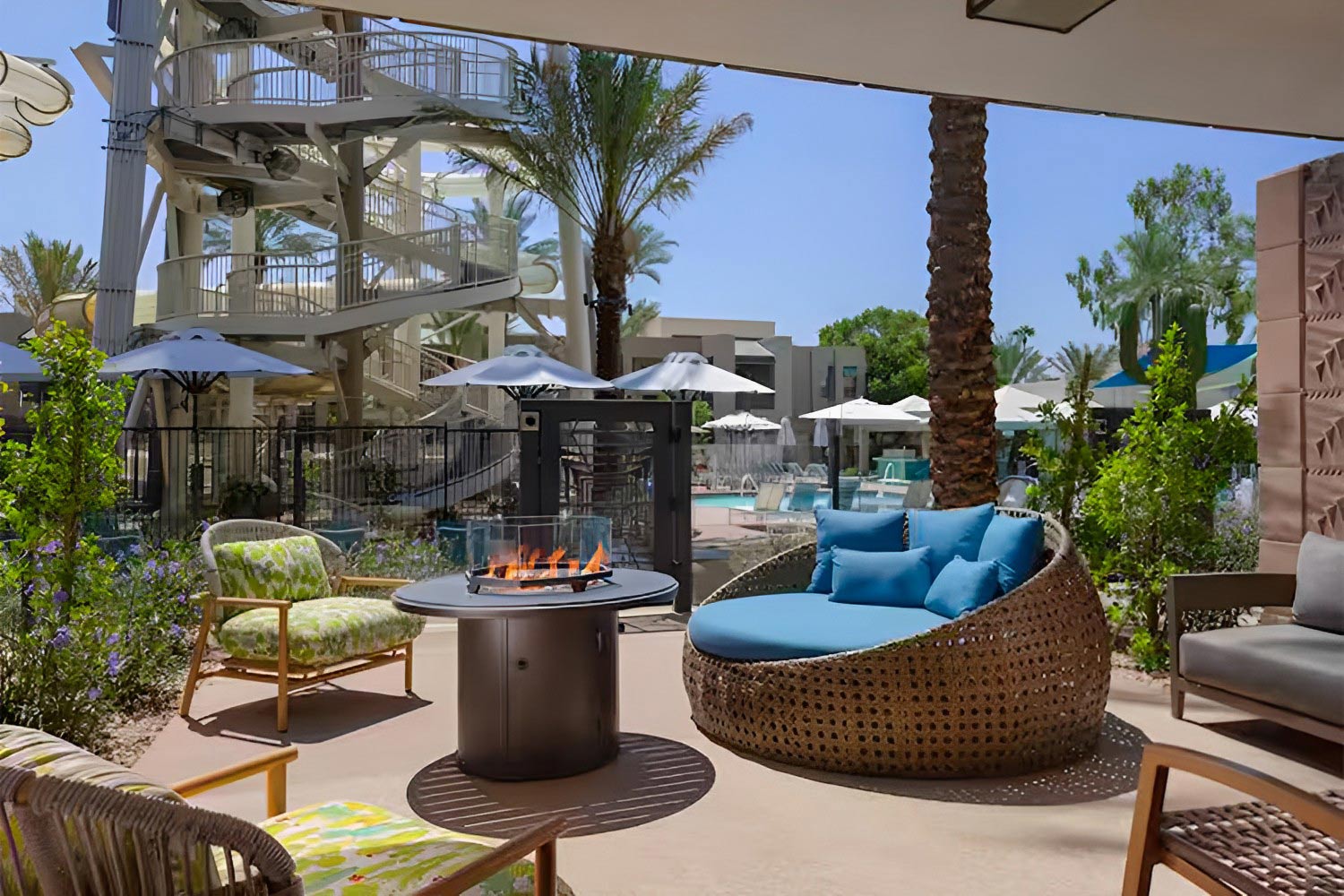 Paradise Pool Side - Two Queen Beds LuxuriaVacations