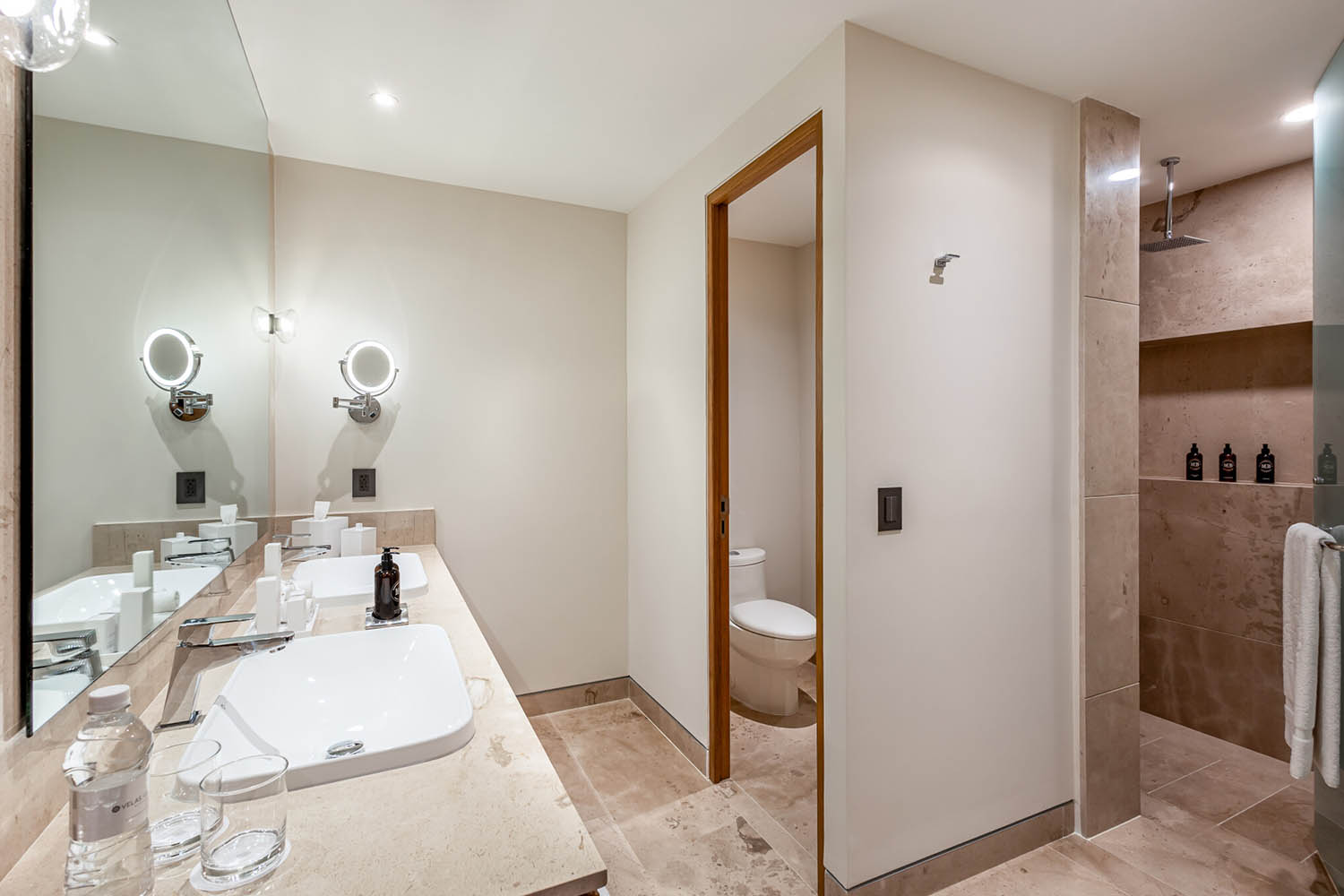 Parlor Suite Ocean View LuxuriaVacations