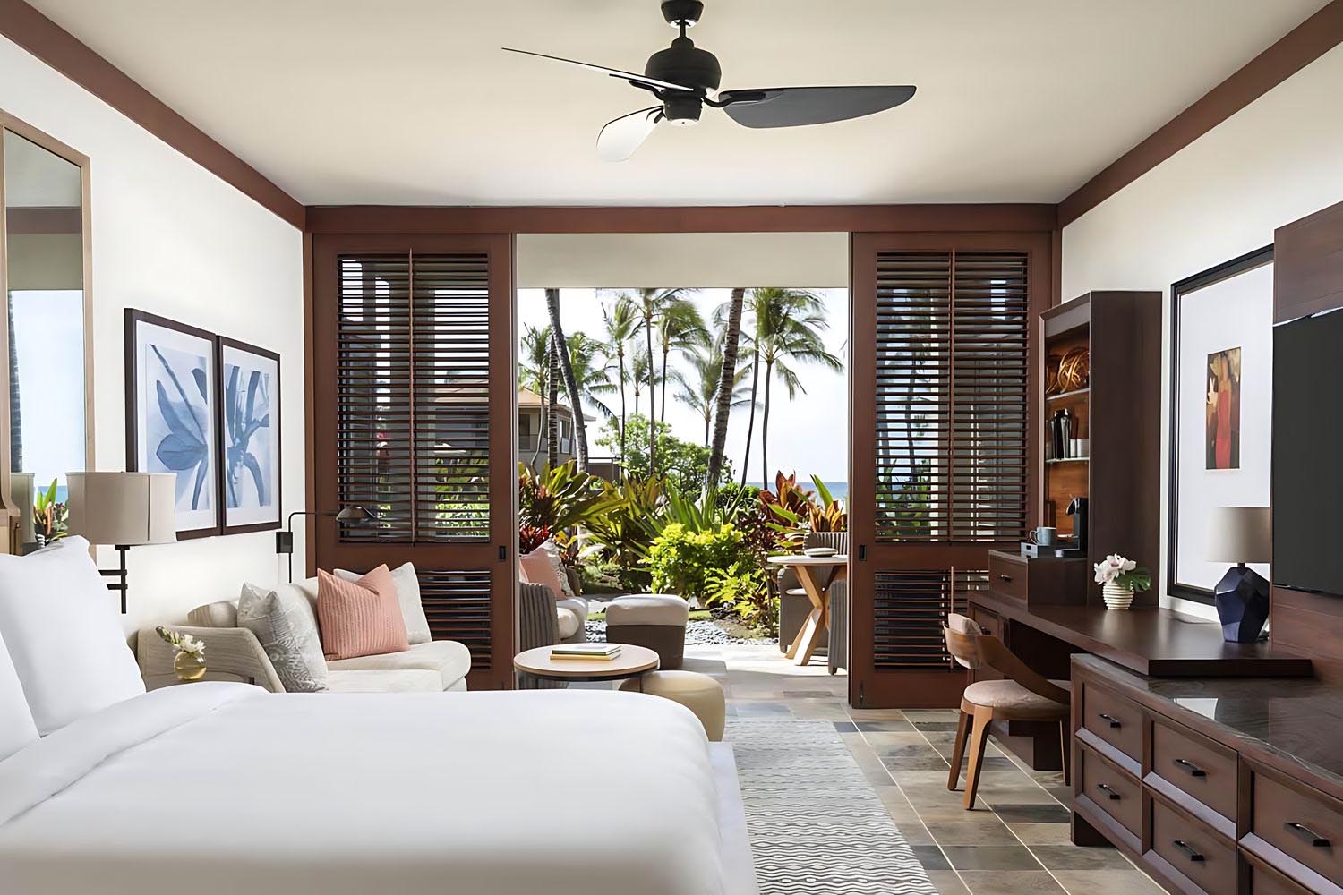 Partial Ocean-View Accessible Room LuxuriaVacations
