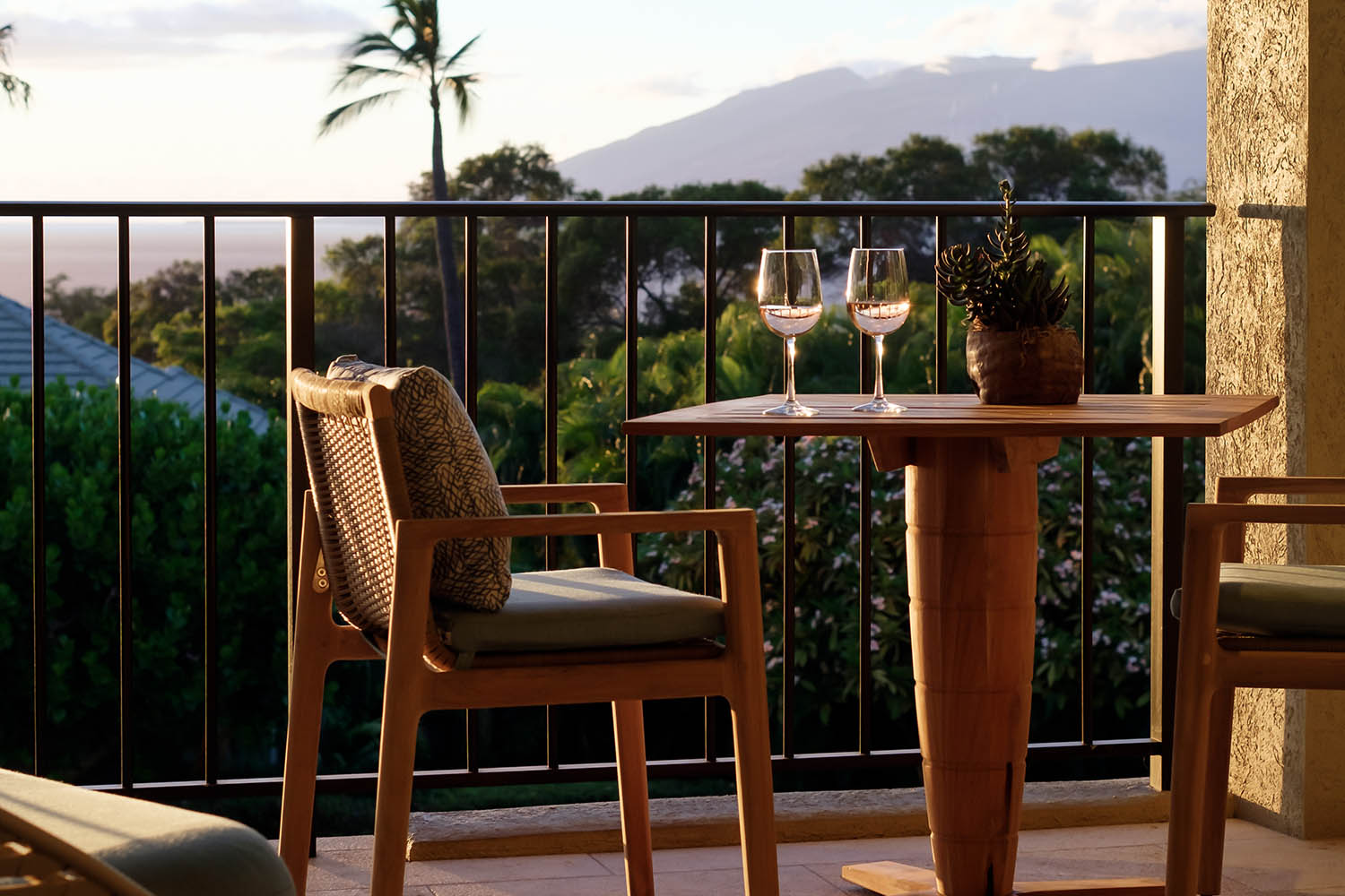 Partial Ocean View One Bedroom Suite LuxuriaVacations
