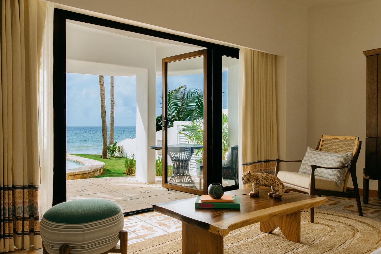 Pavo Real Suite LuxuriaVacations