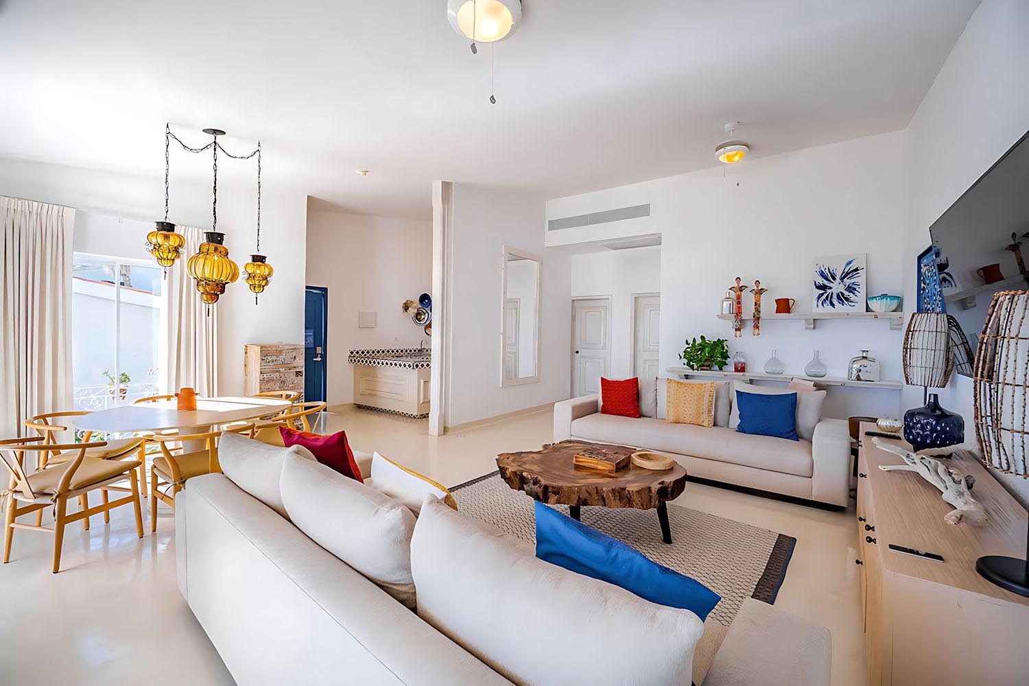 Penthouse LuxuriaVacations