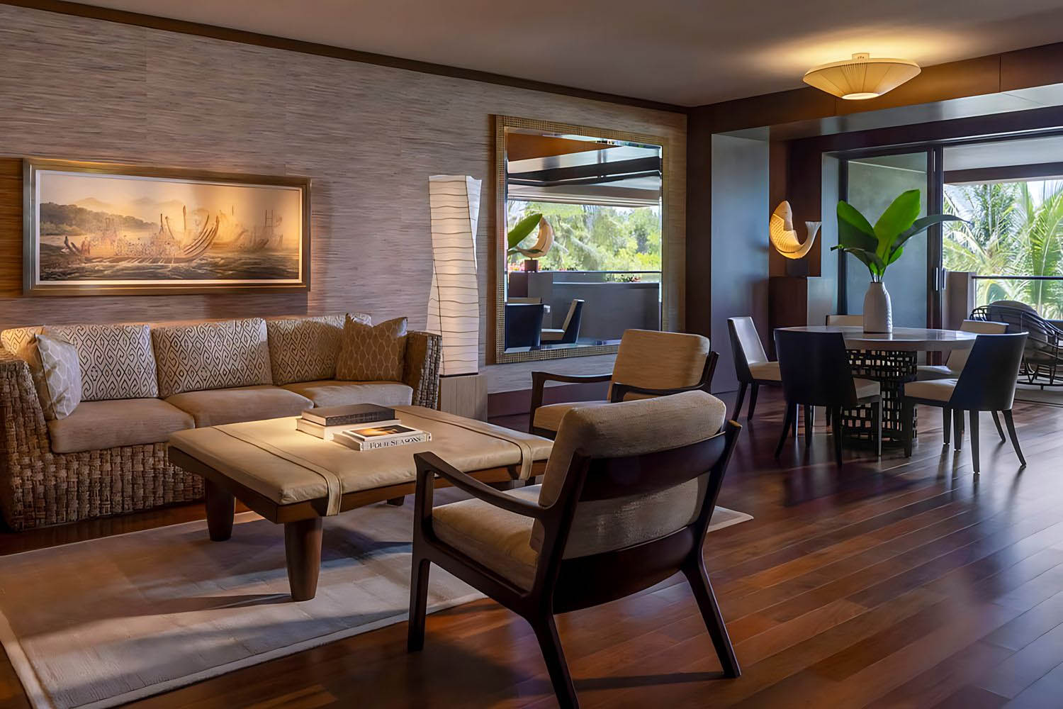 Penthouse Ocean-View Suite LuxuriaVacations