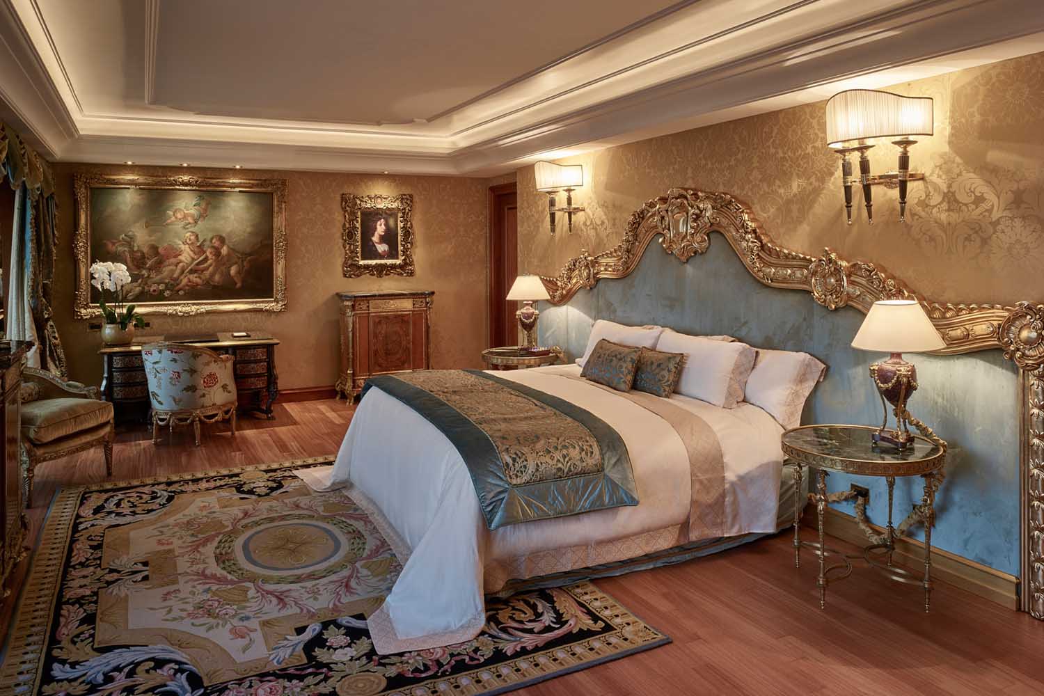 Petronius Suite LuxuriaVacations