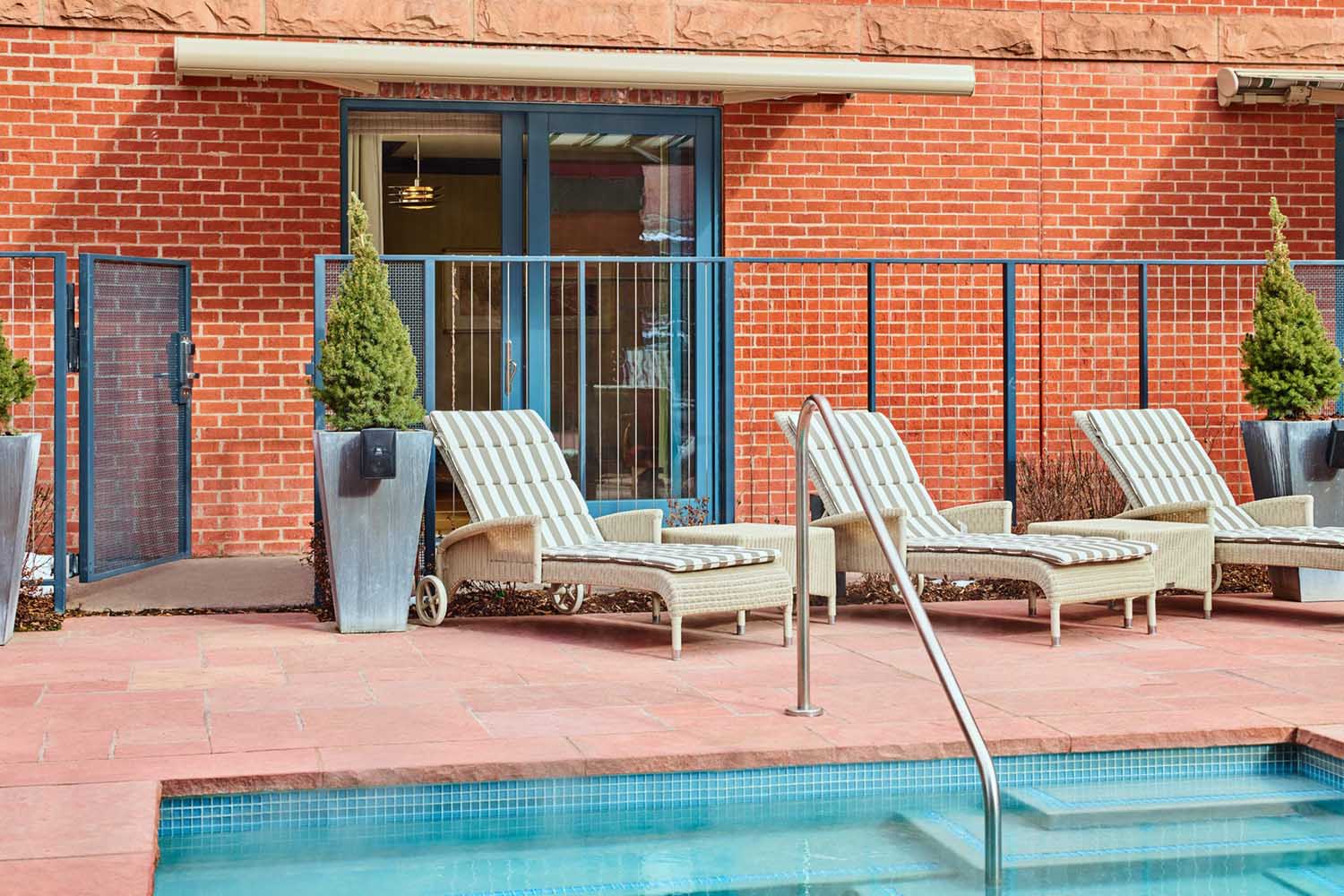 Poolside Junior Suite LuxuriaVacations