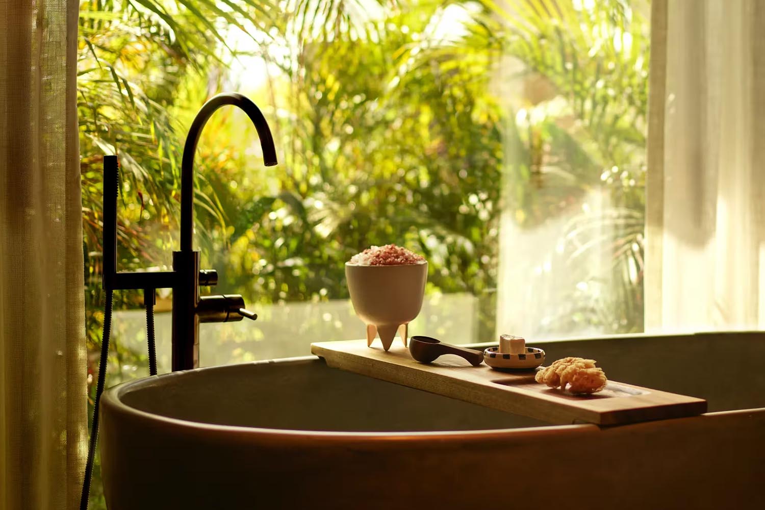 Poolside Studio Suite King LuxuriaVacations