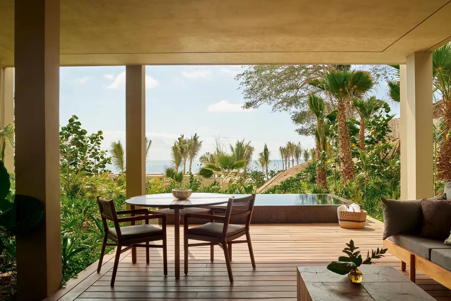Poolside Studio Suite Queen LuxuriaVacations