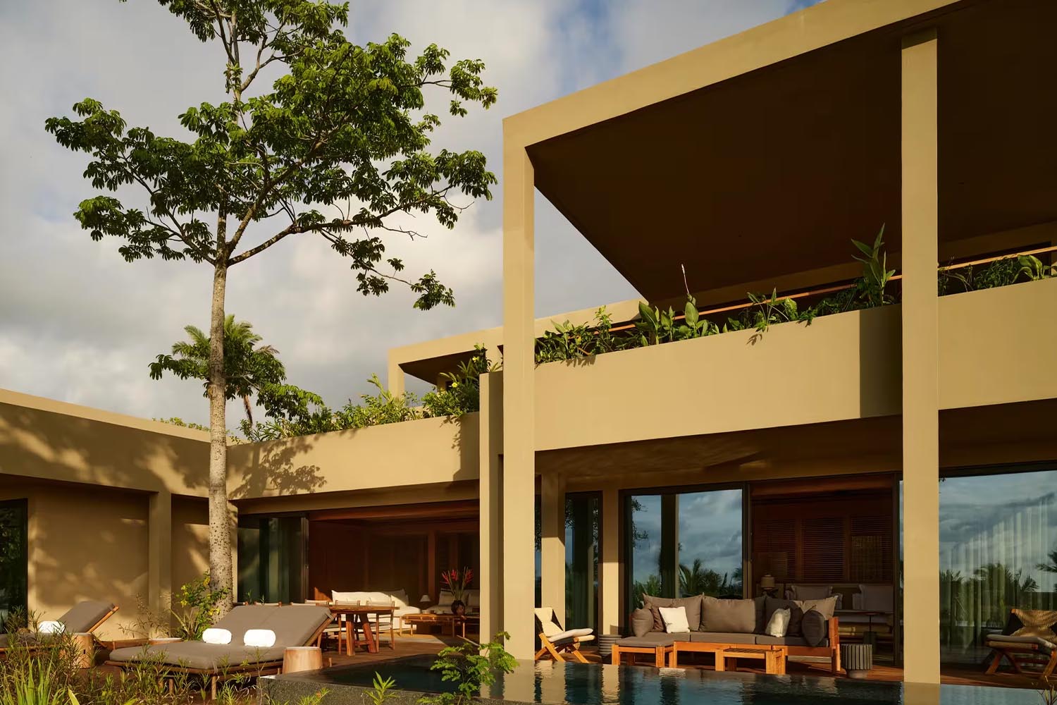 Poolside Villa LuxuriaVacations