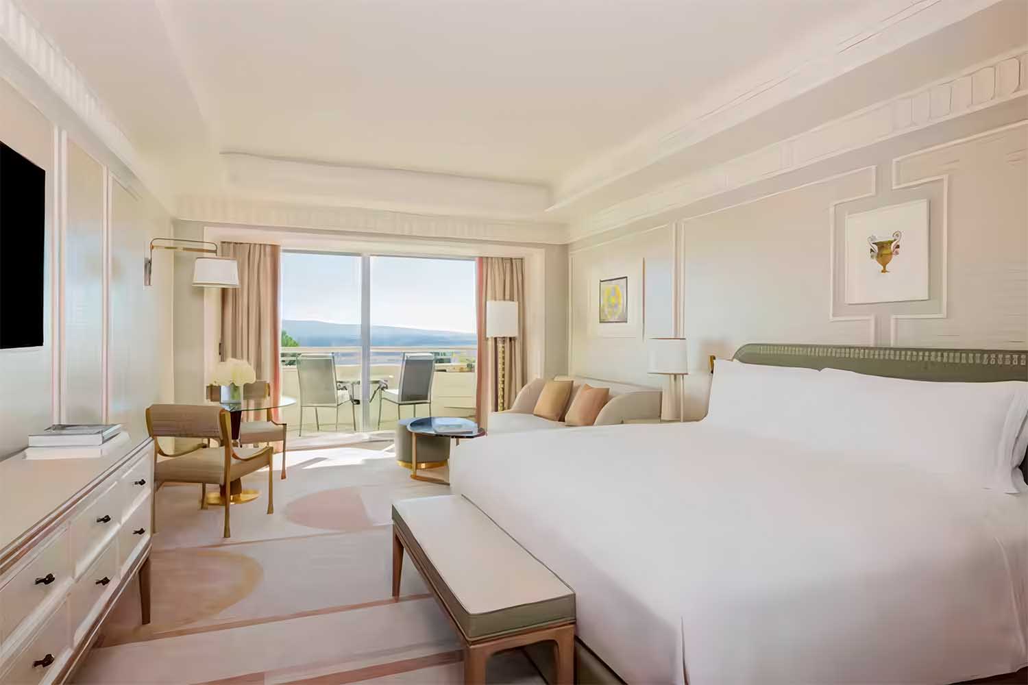 Premier King Deluxe Room with Rome View LuxuriaVacations
