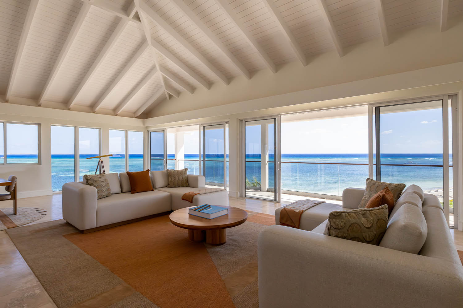 Premier's Penthouse, Suite, Ocean view LuxuriaVacations