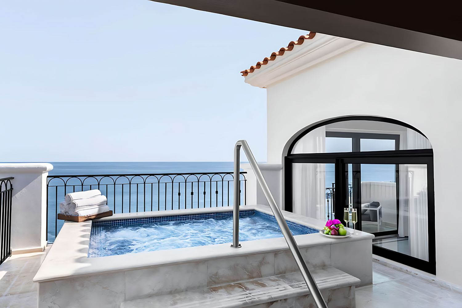 Presidential Suite 2 Bedroom Oceanfront LuxuriaVacations