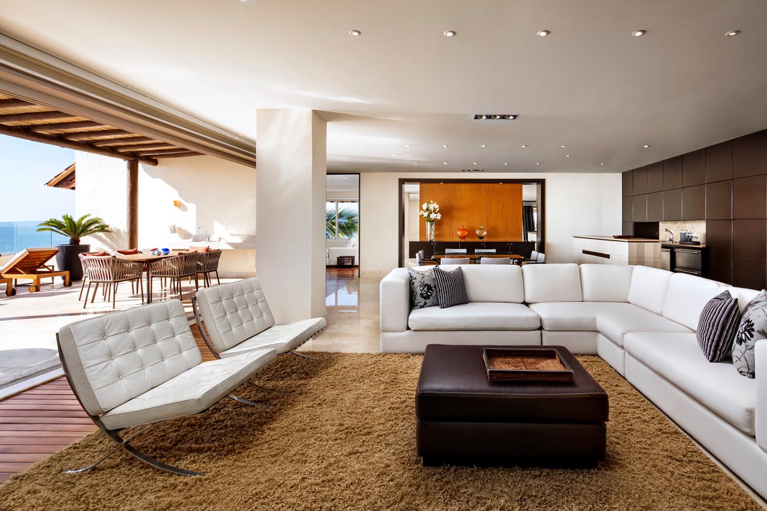 Presidential Suite LuxuriaVacations