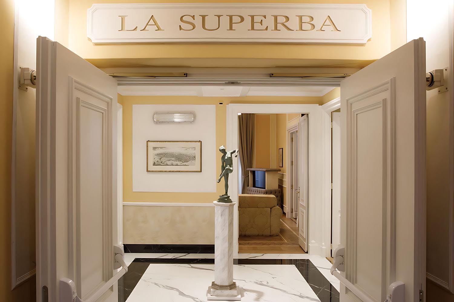 Presidential Suite LuxuriaVacations