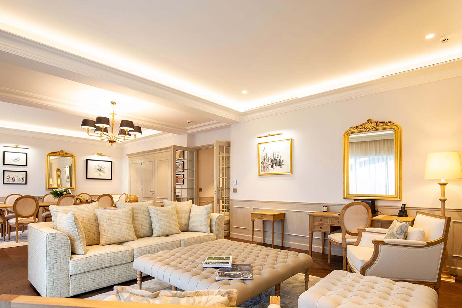 Presidential Suite LuxuriaVacations