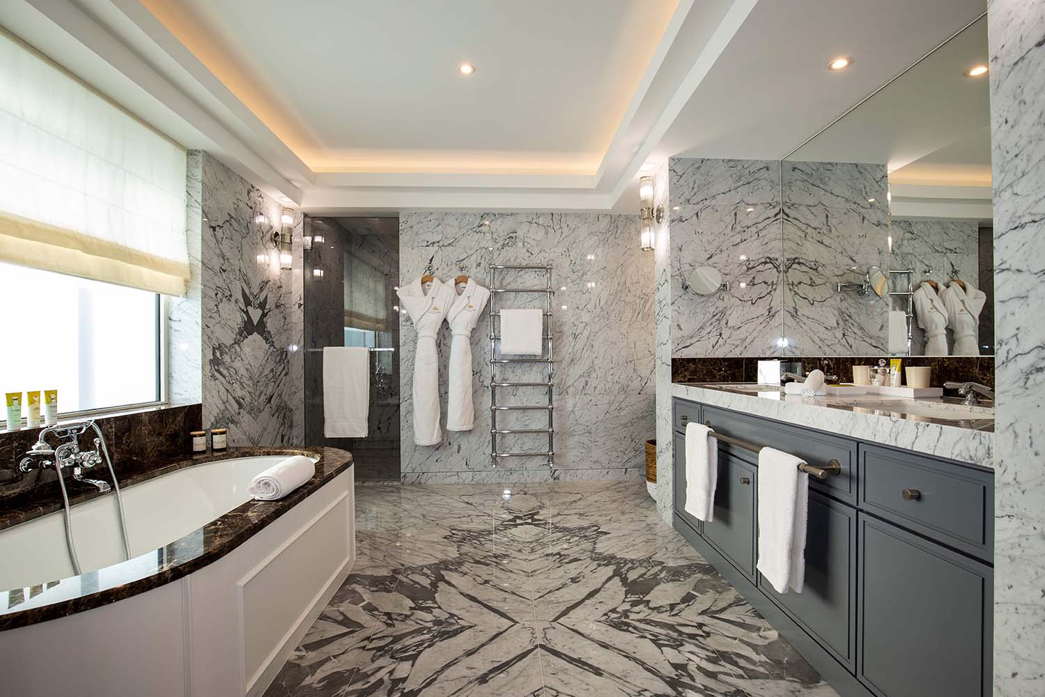 Presidential Suite LuxuriaVacations