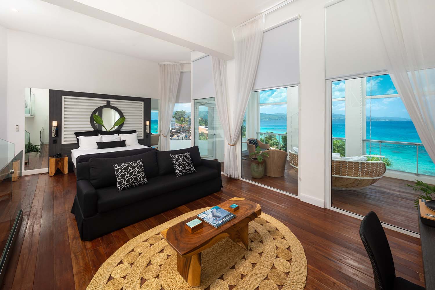 Presidential Suite LuxuriaVacations