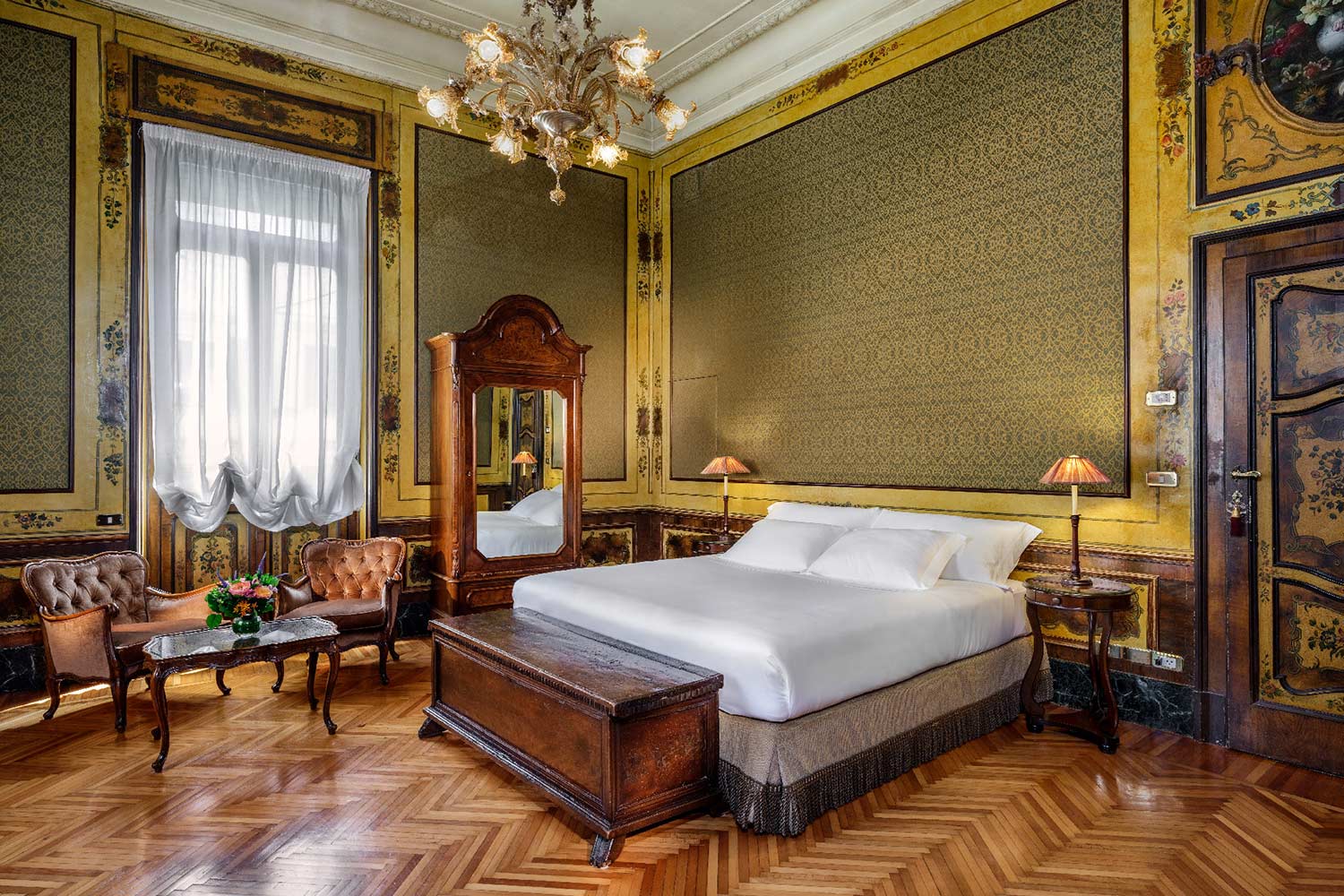 Prestige Deluxe "Matilde di Canossa" with balcony LuxuriaVacations