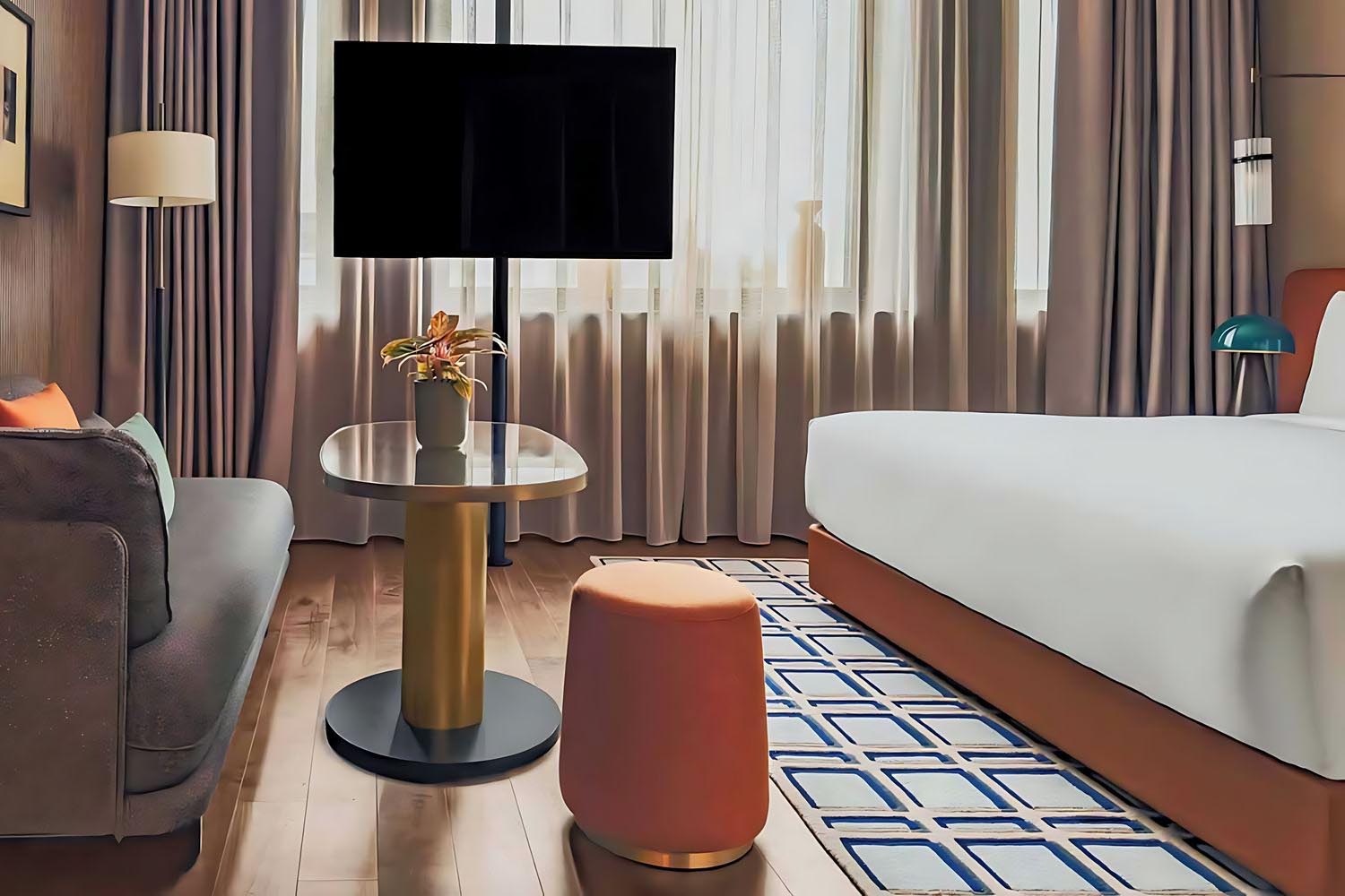 Prestige Guest room, 1 King, City view LuxuriaVacations
