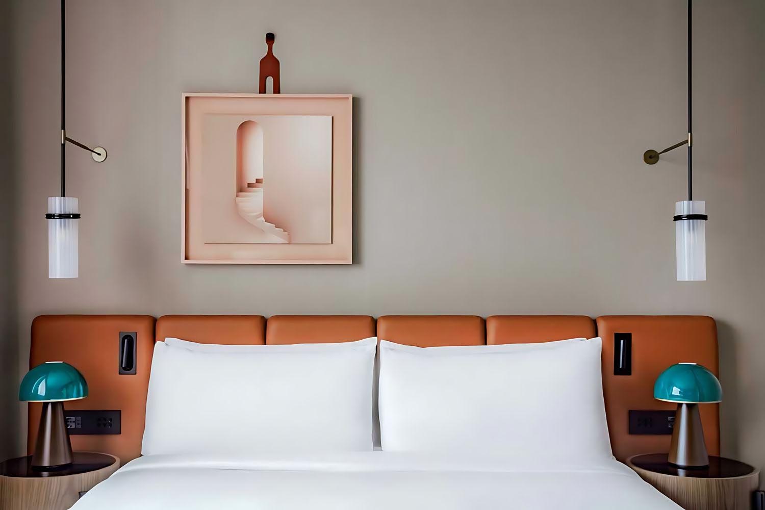 Prestige Guest room, 1 King, City view LuxuriaVacations
