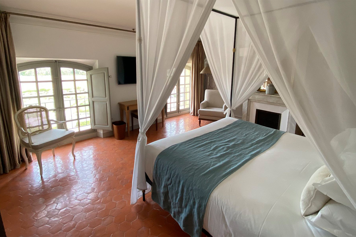 Prestige Room LuxuriaVacations