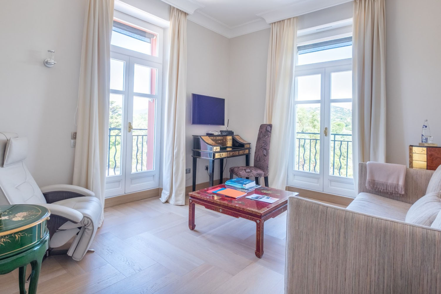 Prestige Suite LuxuriaVacations