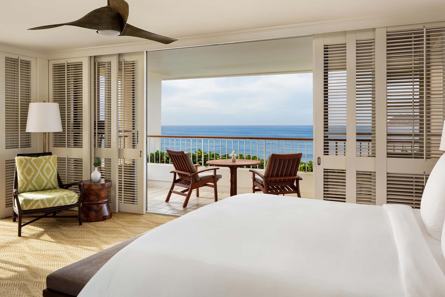 Prime Corner Oceanfront LuxuriaVacations