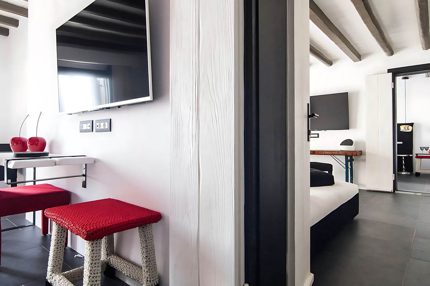 PURE 2-Bedroom in-house VILLA LuxuriaVacations
