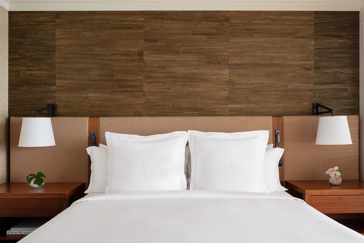 Resort One-Bedroom Suite LuxuriaVacations