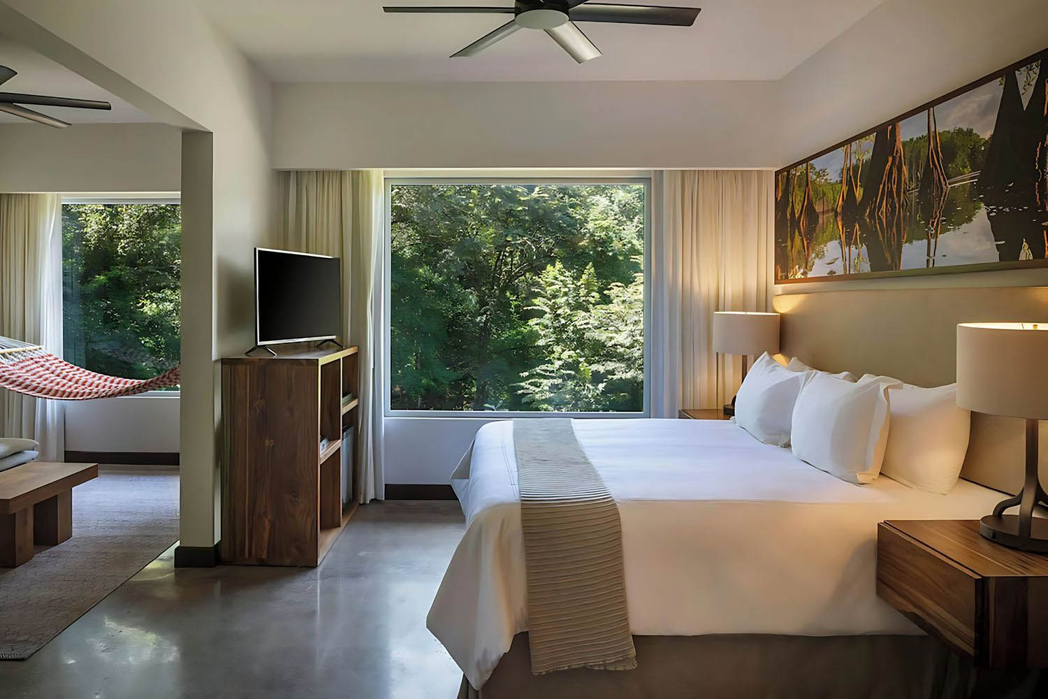 Resort Suite 1 King Bed Suite, 1 King LuxuriaVacations