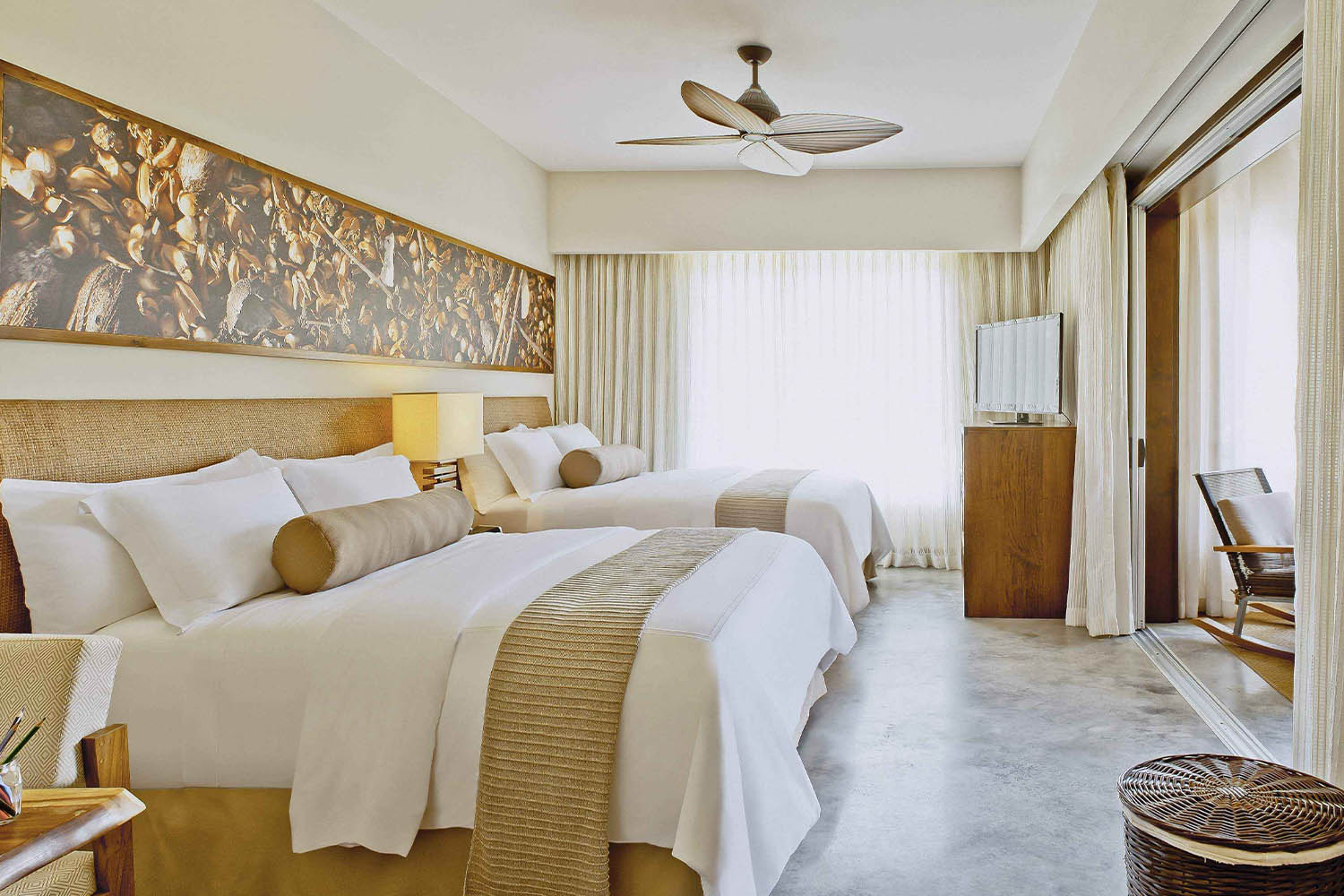 Resort Suite 2 Queen Beds Suite, 2 Queen LuxuriaVacations