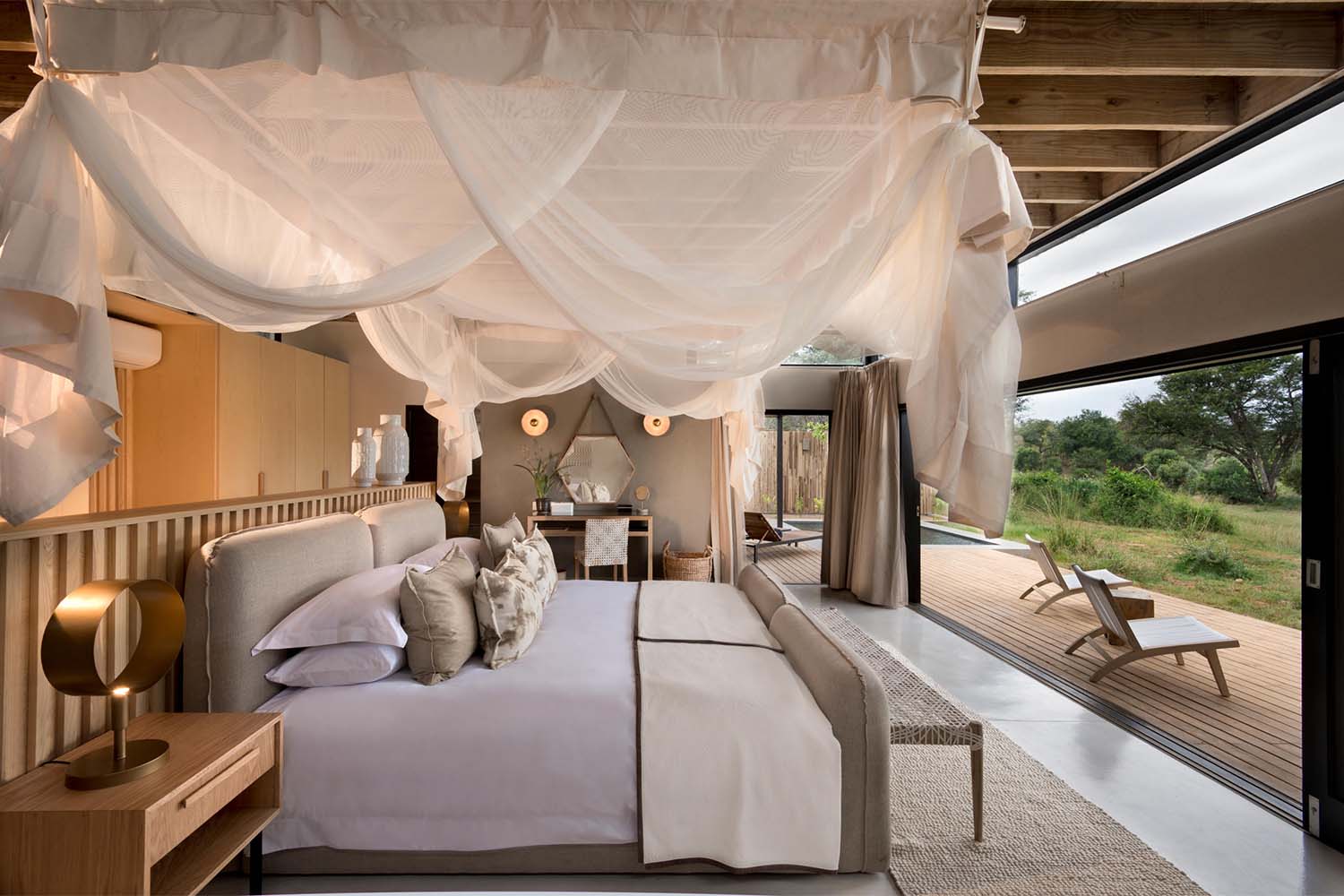 River Suite LuxuriaVacations