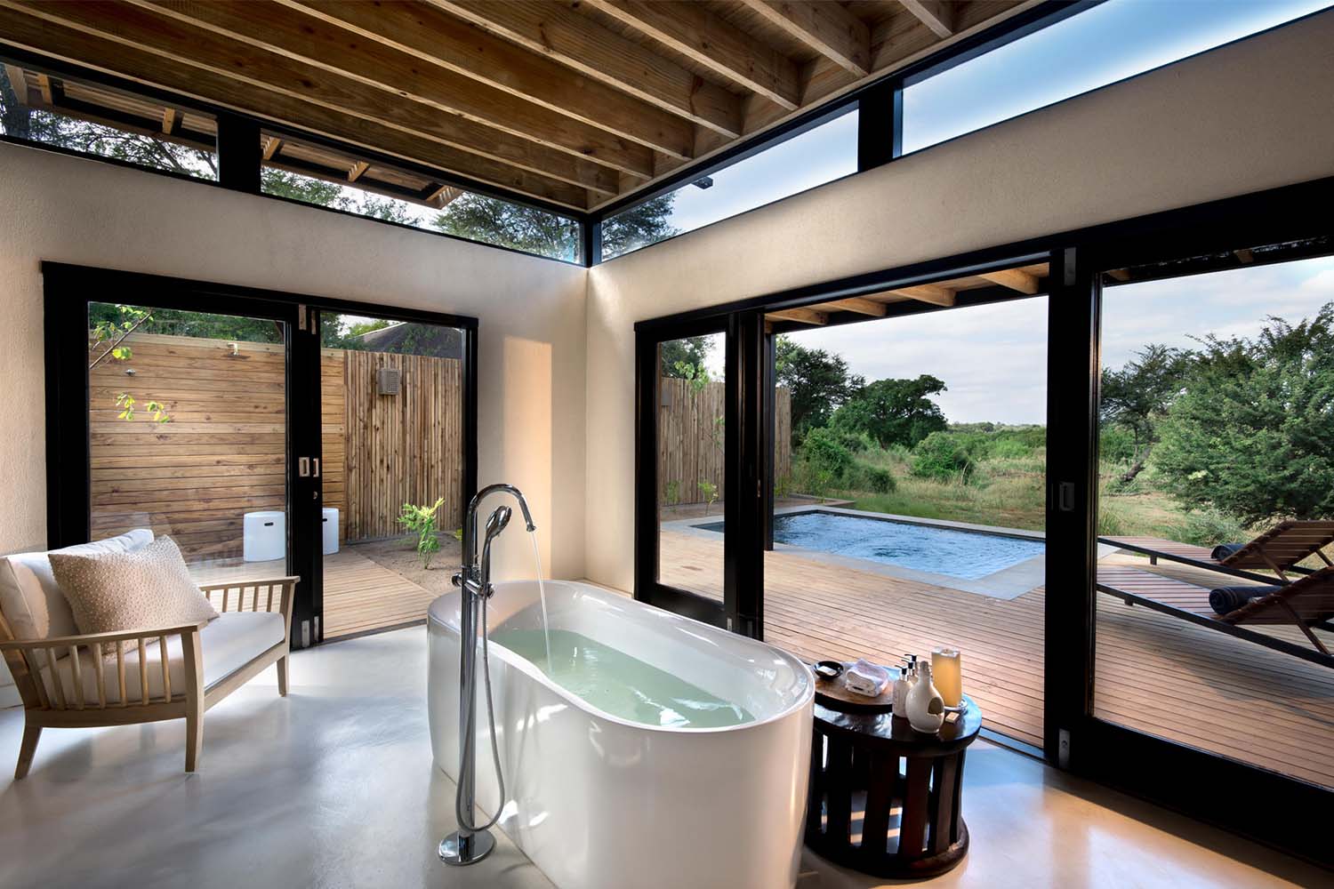 River Suite LuxuriaVacations